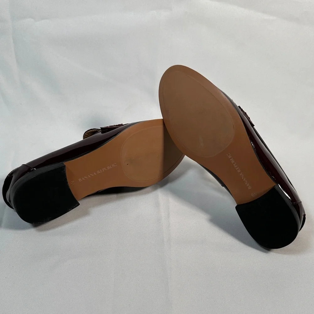 Banana Republic Burgundy Loafers Patent Leather Penny Size 6.5 Classic Preppy